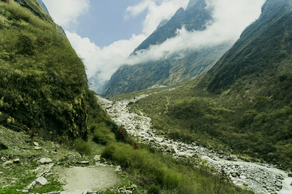 Secret Trekking Routes Near Himachal